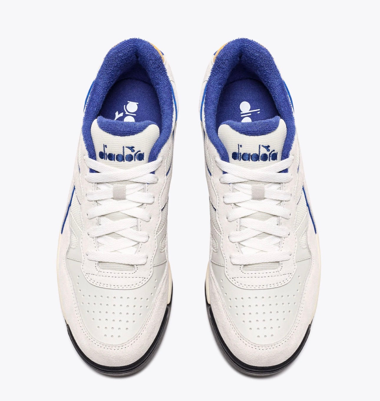 Diadora